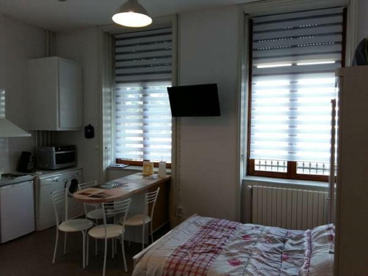Studio De Charme Au Pied De La Gare Apartment Колмар Екстериор снимка